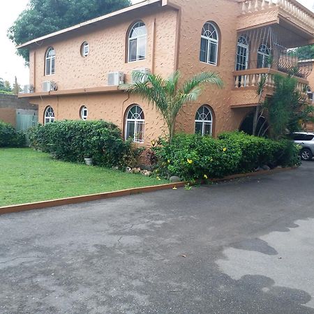 Cozy Apartment 3 كينغستون المظهر الخارجي الصورة