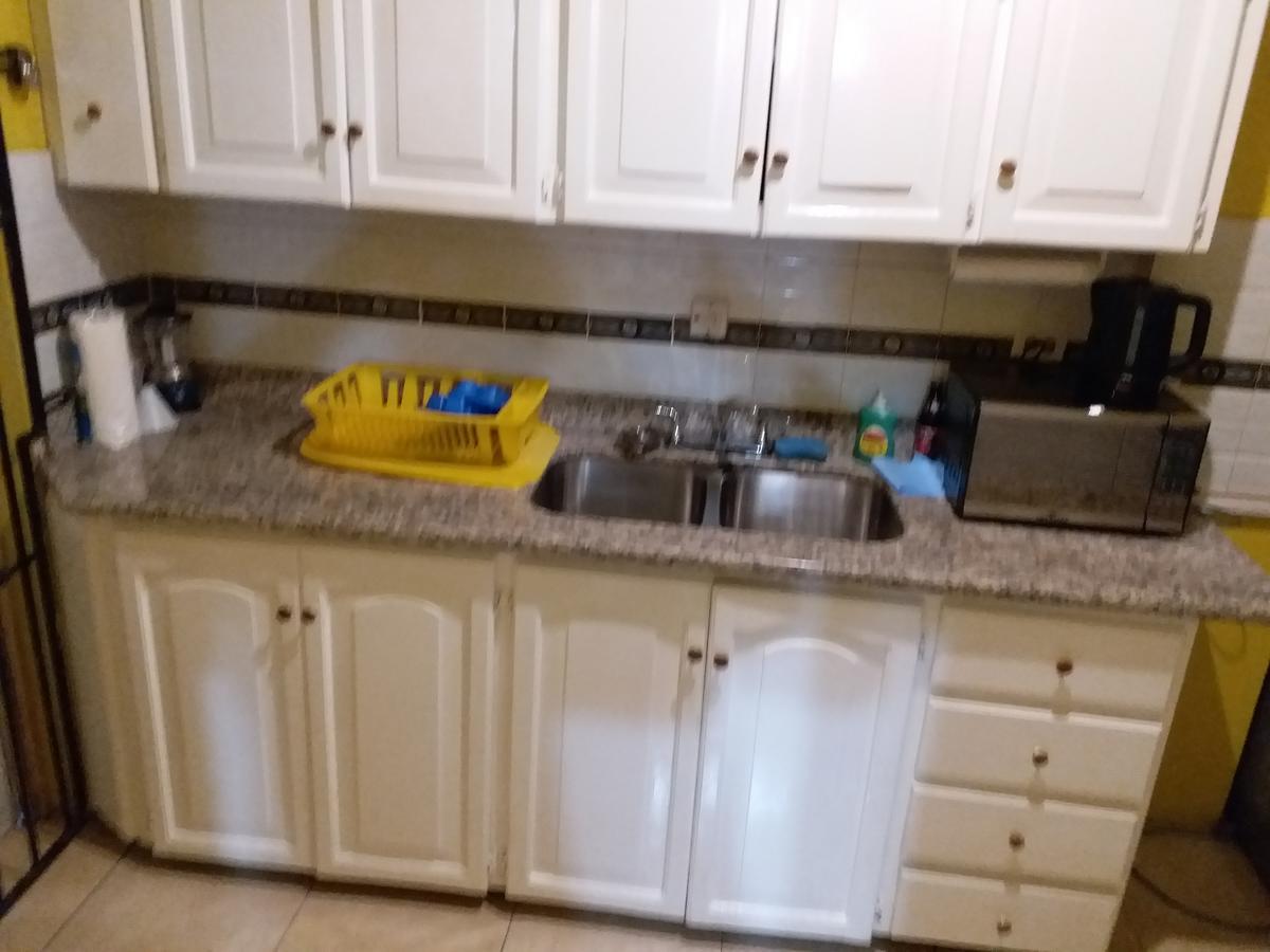 Cozy Apartment 3 كينغستون المظهر الخارجي الصورة
